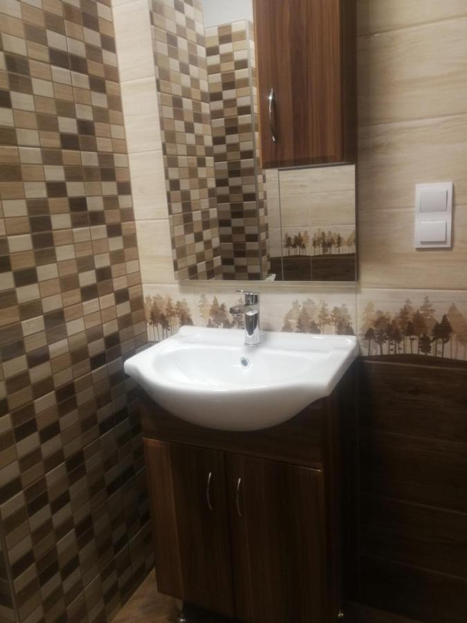 Zso-Ze Apartman Tiszafüred Exterior foto